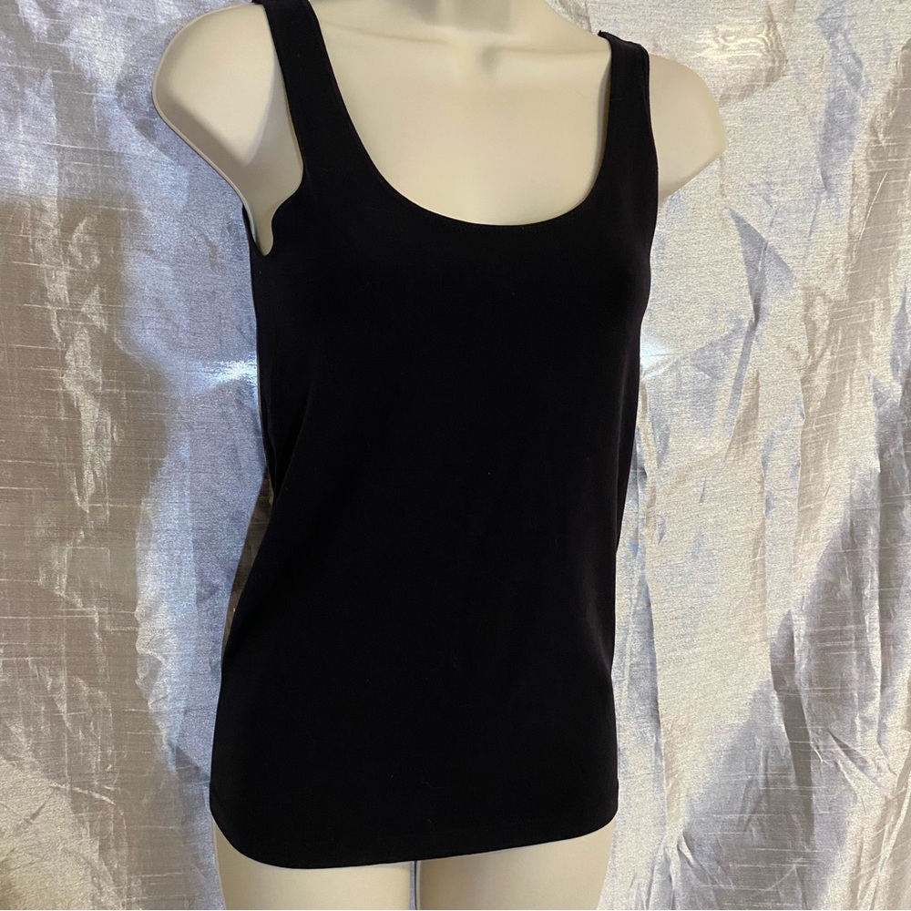Tahari black tank top with some compression/smoothing GUC SZ XS/S some piling.
